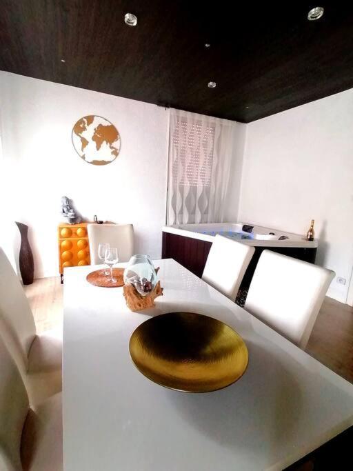 Suite Island Colmar Extérieur photo